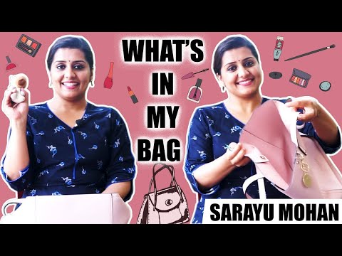 പിന്നെ ഒരു സാനിറ്റയ്സർ 🙌 | Whats In My Bag With Sarayu Mohan | Sarayu Mohan