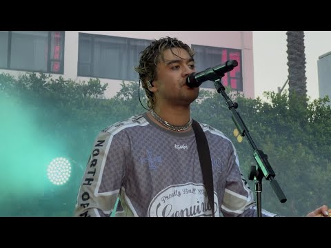 Boyband - 5 Seconds of Summer - First Live Performance - Front Row - Los Angeles, CA 9/24/25