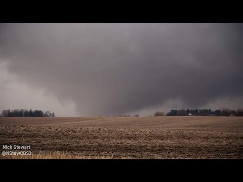 RARE January Iowa Tornado! Williamsburg, IA (Jan. 16, 2023)
