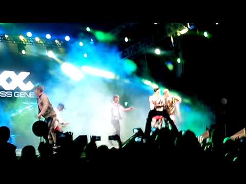 Cross Gene - Amazing -Bad Lady-  (Live In Brazil) 150710
