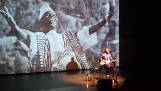 Kaabi KOUYATE chante "Souaresi" de Sory Kandia Kouyaté