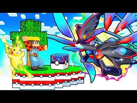 I'm Surviving on a Legendary Pokémon Block in Minecraft - ITA