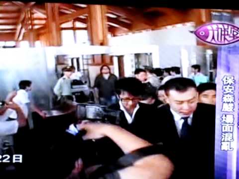 110322 Hangeng 韓庚arriving in Hai Nan to attend Big S & Wang's wedding