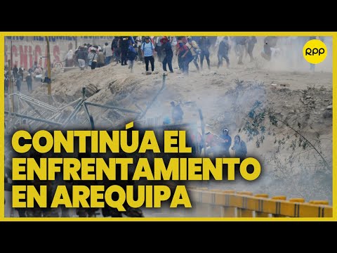 Arequipa: Manifestantes y policías se enfrentan en inmediaciones del aeropuerto