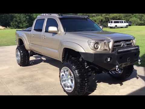 05 Tacoma 22x14 Fuel Forged FF12 35" Super Swamper Boggers