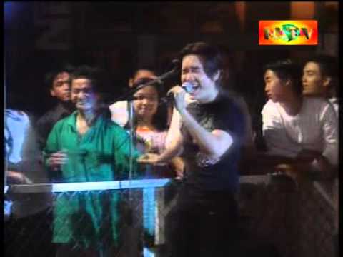 Thể hiện bởi Việt Quang