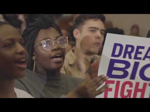 エリザベス・ウォーレン：私たちの国境で「緊急事態」はありません｜2019年2月 (Elizabeth Warren: There is No “Emergency” Down at Our Border | February 2019)