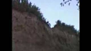 preview picture of video 'Crash - Motocross Hill Climb KX125'