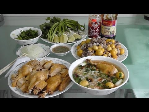 Vietnamese Chicken Noodle Soup | Phở Gà