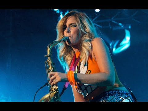 Candy Dulfer "Smooth Groove". Totally hypnotic & fabulously lovely performance. North Sea Jazz 2003.