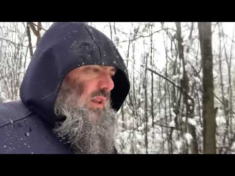 Hoxha viziton nxënësin e sëmurë - Hoxhë Bekir Halimi