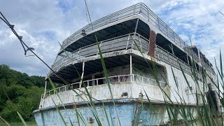 Abandoned Spirit of Rochester dinner cruise ghost 👻 ship Charlotte, ￼New York URBEX Exploration