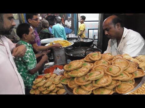 Garam Amriti Jilebi & Lots of Tasty Snacks | Street Food Kolkata Zakaria Street Video