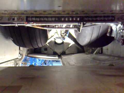 Landing gear retracting and i´m in the Bladder area on DC-10.mp4
