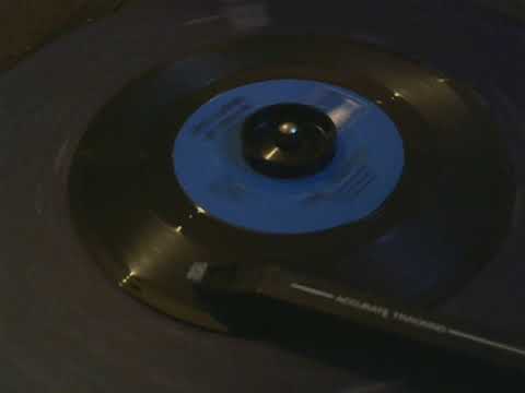 45 rpm: The Turtles - She'd Rather Be With Me - 1967