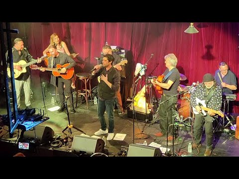 YVAN LE BOLLOC'H & Ma Guitare - Mi Café - Live n°2 @ Paris (04/2023)