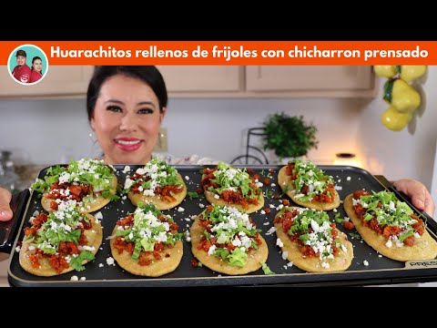 Huaraches rellenos de frijoles y queso con chicharron prensado | Esta sera tu receta Favorita