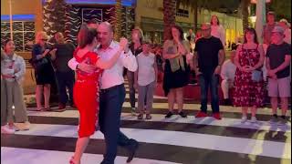 Video thumbnail for Tango Class Demo by Lore Diez & Diego Blanco. Open Air Tango. Miami Beach