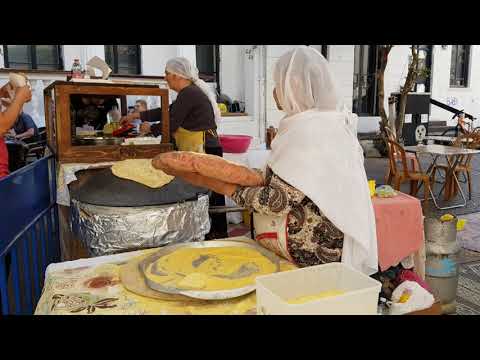 MAKING DRUZE PITA BREAD - KOSHER FOR PASSOVER - NACHLAT BENYAMIN - TEL AVIV