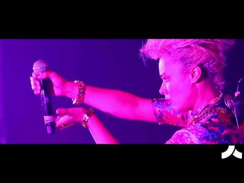 Sneaky Sound System LIVE - I Love It