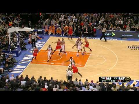 Derrick Rose 32Pts 12-26 FG vs Knicks...