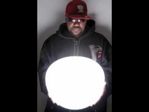 Blaq Poet feat. Jaysaun and Chief Kamachi prod. by Stu Bangas "Shootouts"