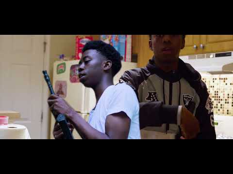 Lil Kel- Step On Shit (Official Music Video)