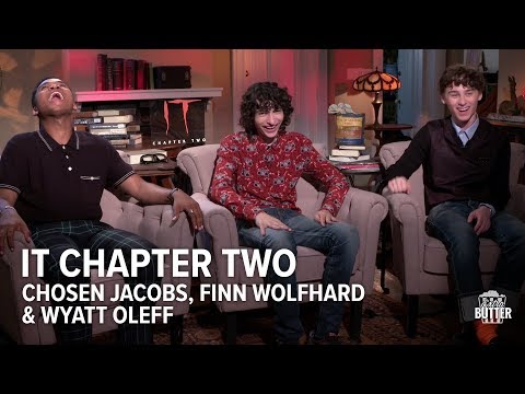 IT Chapter Two: Chosen Jacobs, Finn Wolfhard & Wyatt Oleff Interview Each Other | Extra Butter