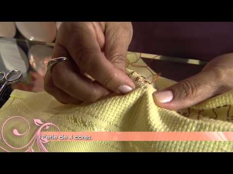 Saiba como fazer um lindo pano de copa com bordado eslavo!