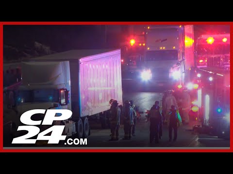 Transport truck collision kills two on Highway 400 in Vaughan