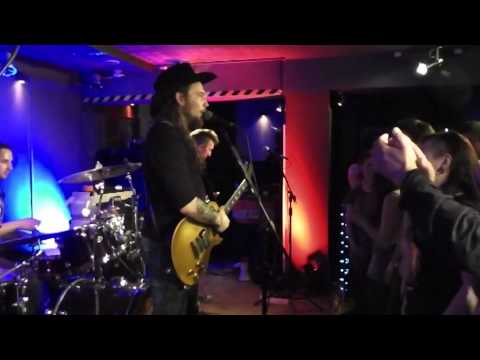 TRZYNASTA W SAMO POŁUDNIE- HELL YEAH- bis-30.05.2015-live