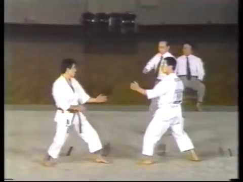 Masao Kagawa VS Tomio Imamura   1989 32º JKA Championship