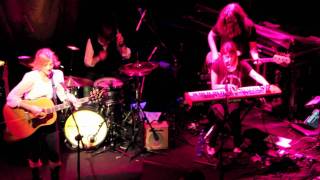 Gemma Hayes // let a good thing go // Button factory 2011