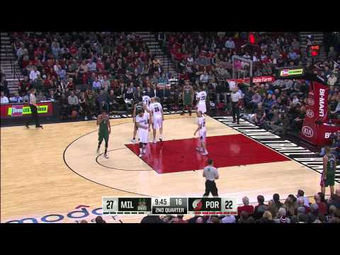 Zaza Pachulia Highlights Bucks vs. Blazers 12.17.2014 - 5 Points, 8 Rebounds