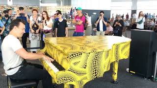 Boogie Woogie at Tokyo Metropolitan Government Building