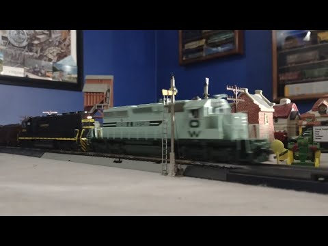Ho scale Oneida & Western & Clinchfield Railroad pull L&N coal train with Monon Railroad caboose