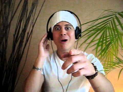 Ricky Risolles met "Goddank, ik ben een indo boy" liedje (voorlopige clip)