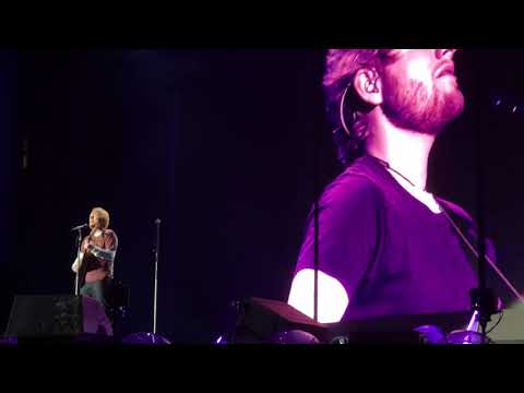 download lagu mp3 mp4 Ed Sheeran Concert Chicago, download lagu Ed Sheeran Concert Chicago gratis, unduh video klip Ed Sheeran Concert Chicago