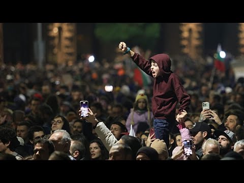 Bulgaria: Thousands rally in Sofia as protesters clash with police