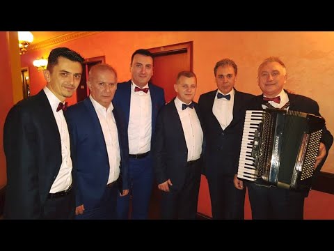 Together at home with grupa Akademci gostin Elena Velevska