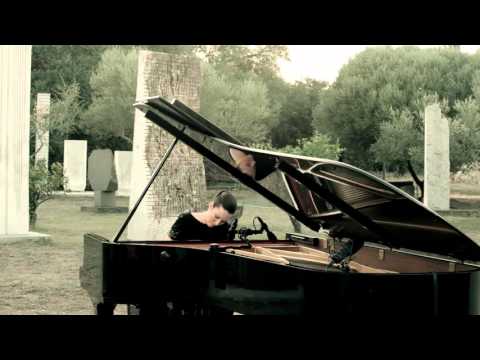 Gloria Campaner   Scriabin Etude Op 2 No 1  A film by Luca Scarzella