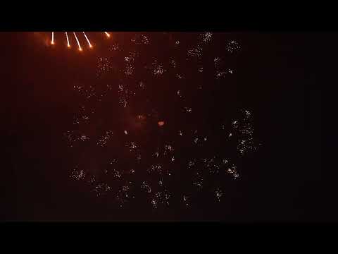 Display shell: 3 inch red to chrys