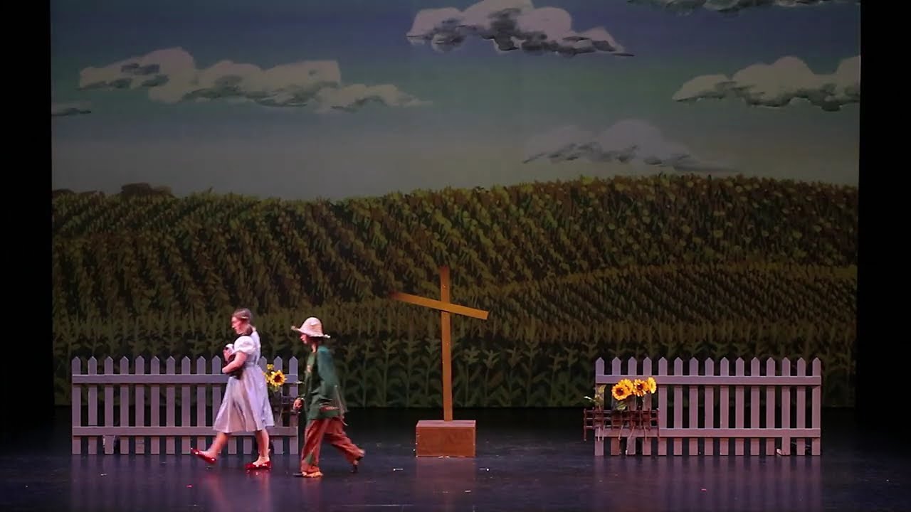 Everleigh Brouse as Dorothy in The Wizard of Oz