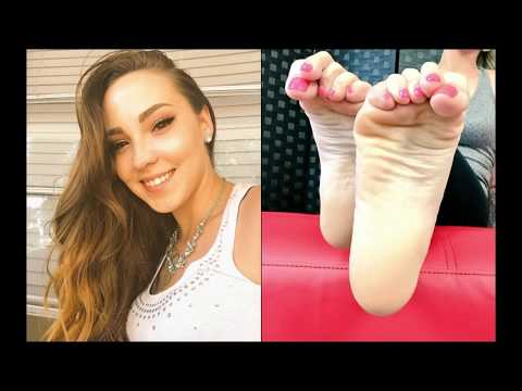 download lagu mp3 mp4 Anna Torv Feet, download lagu Anna Torv Feet gratis, unduh video klip Anna Torv Feet