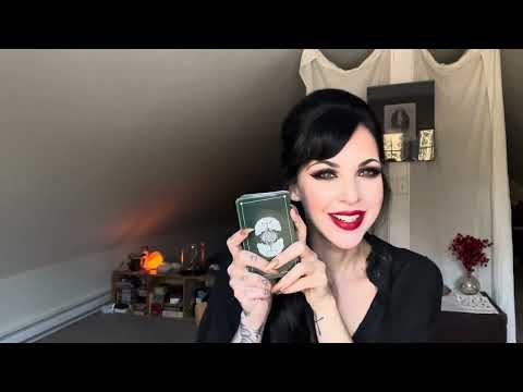 Viewer Request: My Favorite Late Autumn Decks- Vitality Vibes 🥀💋💚