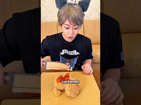 ¡Pensé que estaba cortando carne, era mi perro… y luego era ketchup en mi mano🤯 #shorts #ytshorts