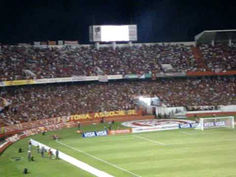COPA SANTANDER LIBERTADORES DA AMÉRICA 2010 - INTERNACIONAL 2 X 0 Banfield - 04.MPG