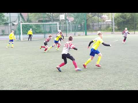 APN OSTROŁĘKA vs KORONA OSTROŁĘKA  8 : 1