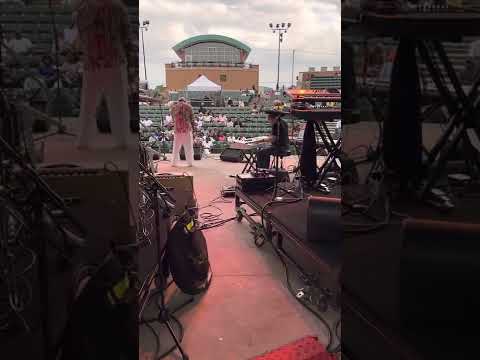 Arrived at the amphitheater on Chicago (Country Club Hills)