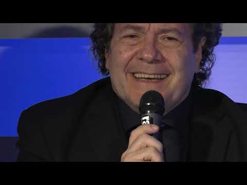 Fabrizio e Aurelio Fierro jr cantano Lazzarella a RicantaNapoli